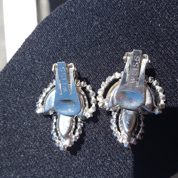 Earrings - Picture 3 of 5